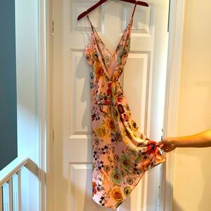 Beautiful Top Shop printed wrap dress with asymmetrical bottom and ruffle top